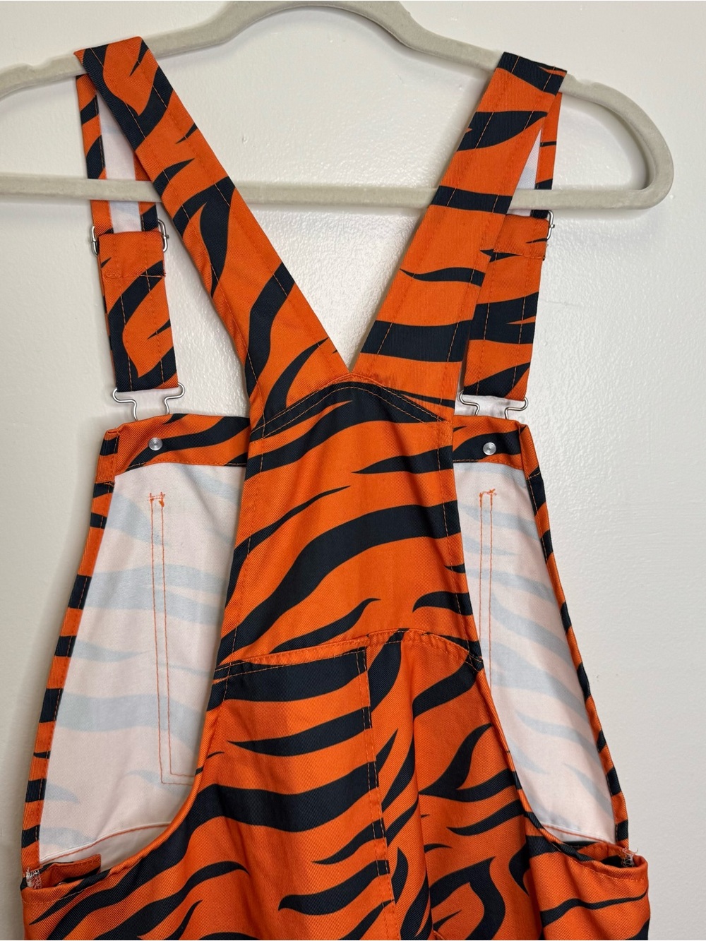 Women’s Foco Cincinnati Bengals Orange Tiger-Stripe Bib Overalls Medium - Picture 7 of 10